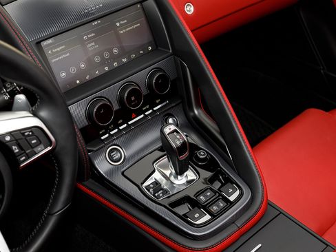 Used 2024 Jaguar F-TYPE R-Dynamic image 28