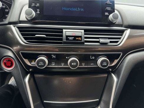 Used 2018 Honda Accord Sport image 33