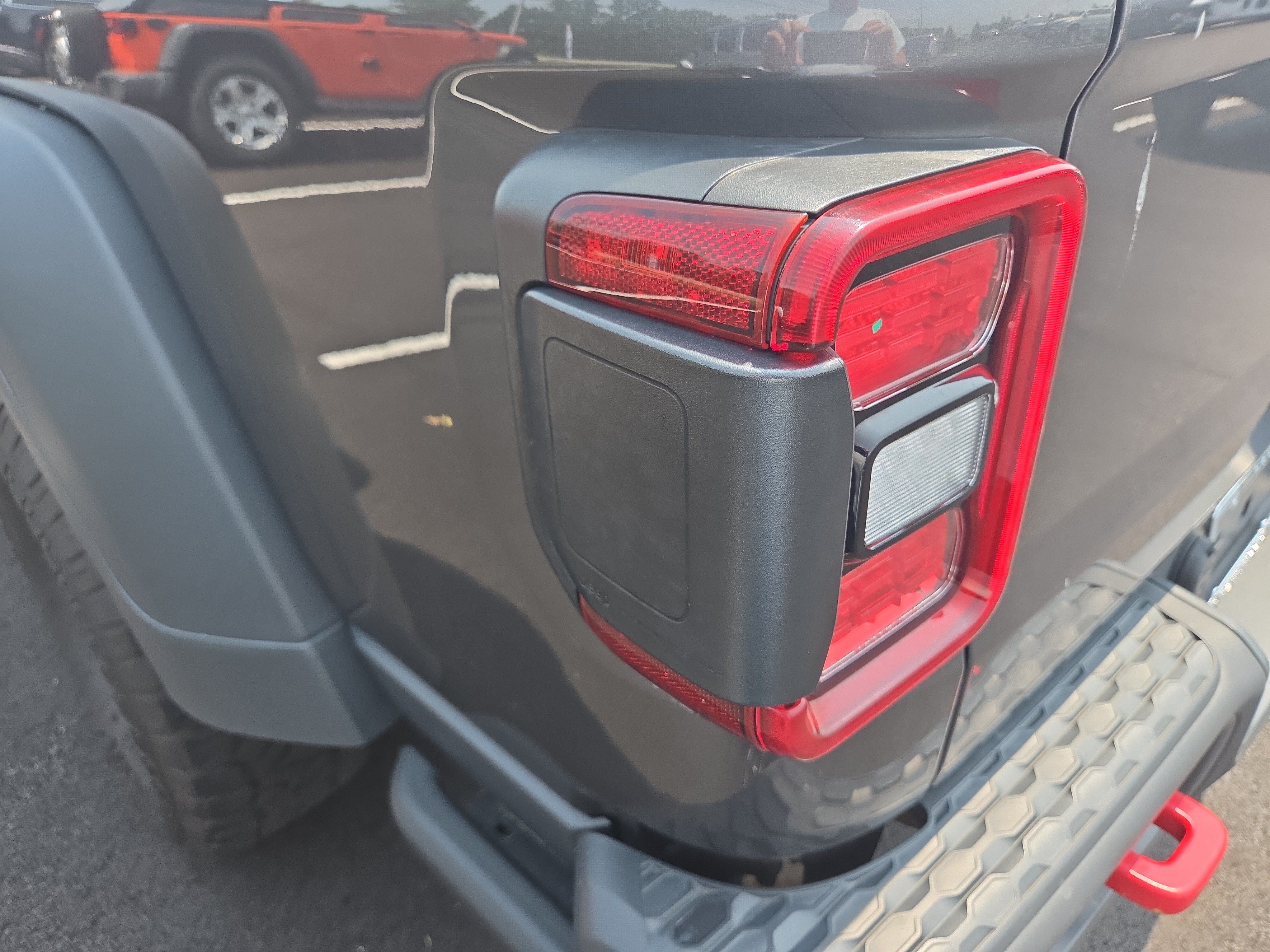 Used 2020 Jeep Gladiator Rubicon AWD/4WD image 12