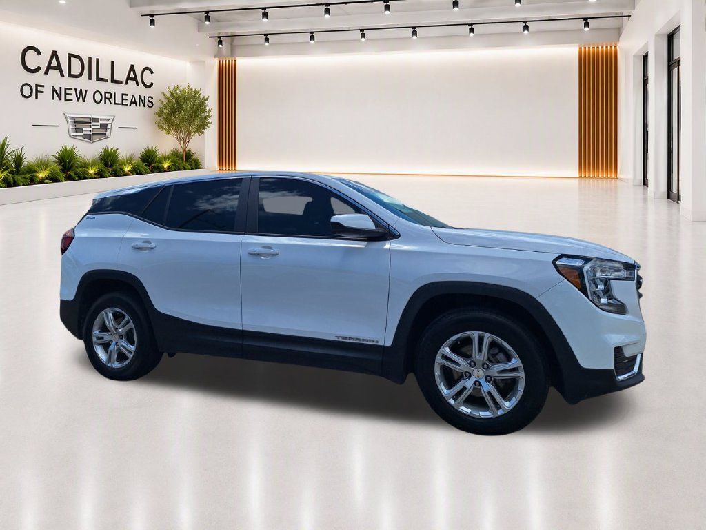 Used 2022 GMC Terrain SLE FWD image 11