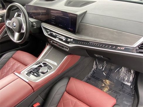 Certified 2024 BMW X6 xDrive40i w/ Premium Package image 14