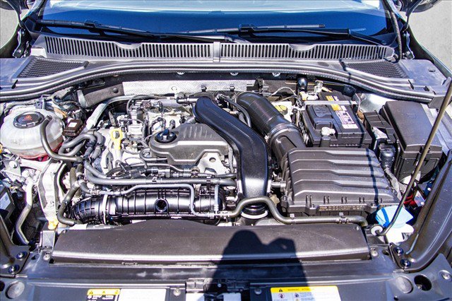 Used 2024 Volkswagen Jetta SE FWD image 25