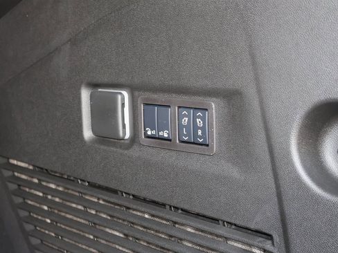 New 2025 Chevrolet Suburban Premier w/ Sun And Tow Package image 36