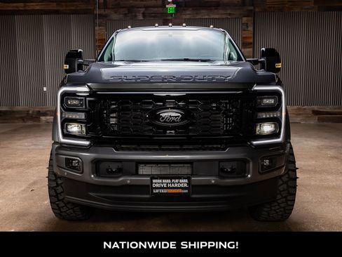 Used 2026 Ford F450 Platinum w/ Platinum Plus Package image 4