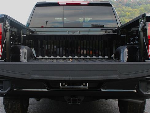 New 2026 GMC Sierra 1500 Elevation w/ Preferred Package image 12