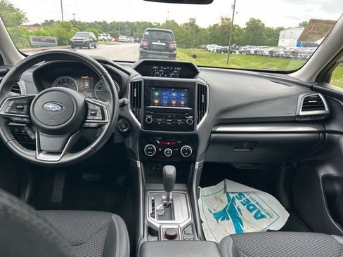 Used 2023 Subaru Forester Premium AWD/4WD image 5