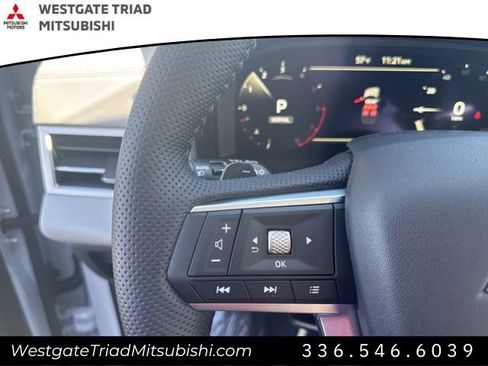 New 2026 Mitsubishi Outlander SE FWD image 17