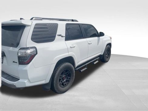 Used 2019 Toyota 4Runner TRD Off-Road AWD/4WD image 5