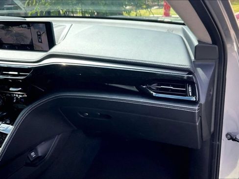 Used 2022 Acura MDX SH-AWD w/ Advance Package image 20