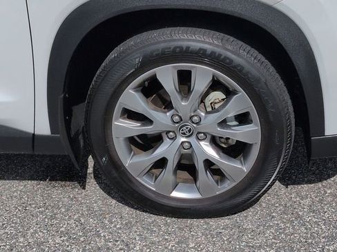 Certified 2024 Toyota Grand Highlander AWD Hybrid image 11