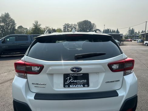 Used 2020 Subaru Crosstrek 2.0i Premium w/ Moonroof Package 1 AWD/4WD image 25