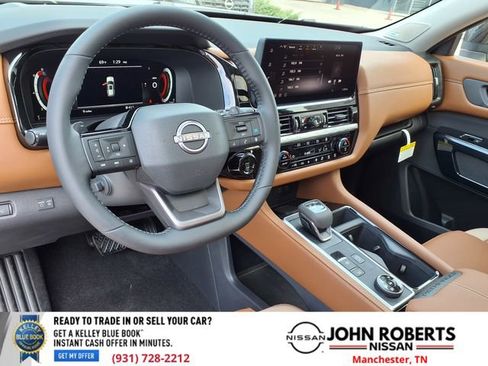 New 2026 Nissan Pathfinder Platinum AWD/4WD image 4