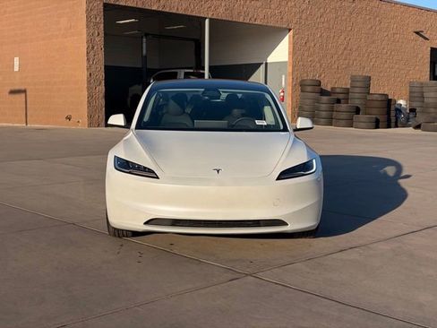 Used 2025 Tesla Model 3 Long Range RWD image 4