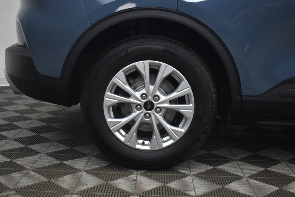 Used 2024 Ford Escape Active w/ Cold Weather Package FWD image 25