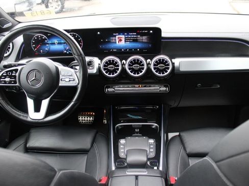 Used 2023 Mercedes-Benz GLB 250 4MATIC image 26