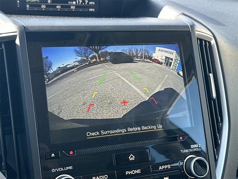 Used 2022 Subaru Forester Limited image 3