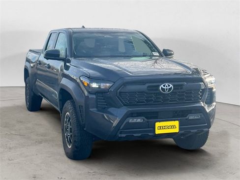 Used 2024 Toyota Tacoma TRD Off-Road image 6