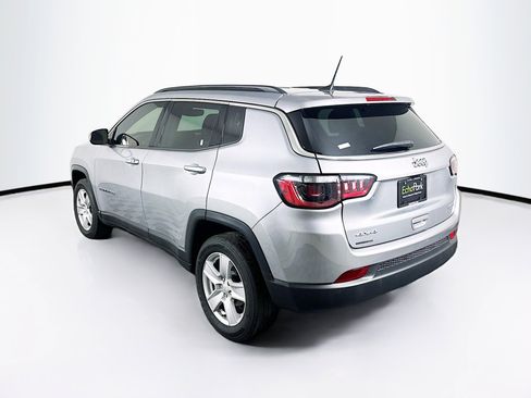 Used 2022 Jeep Compass Latitude image 5