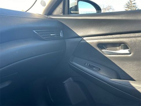 Certified 2025 Nissan Sentra SV image 19