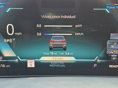 New 2026 BMW X5 xDrive50e w/ Executive Package AWD/4WD image 22