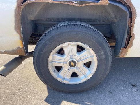 Used 2011 Chevrolet Silverado 1500 LTZ w/ LTZ White Diamond Edition image 16