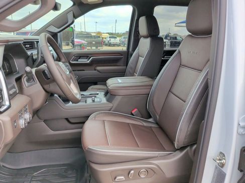 New 2026 GMC Sierra 2500 Denali w/ Denali Reserve Package image 12