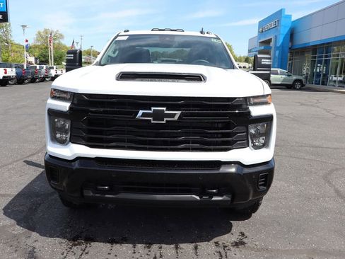 New 2026 Chevrolet Silverado 2500 Custom w/ Custom Value Package AWD/4WD image 21