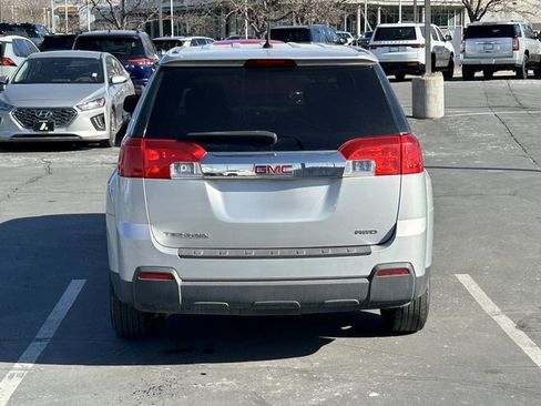 Used 2010 GMC Terrain SLE image 5