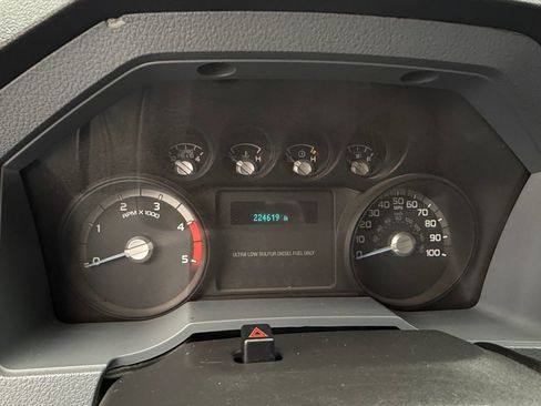 Used 2015 Ford F250 XL w/ XL Appearance Package image 22