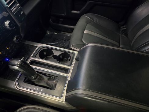 Used 2018 Ford F150 Platinum w/ FX4 Off-Road Package image 30