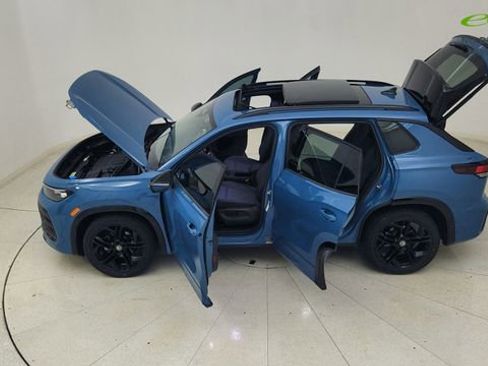Used 2025 Volkswagen Tiguan SE R-Line FWD image 85