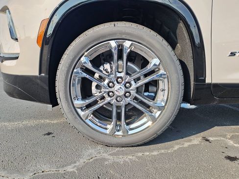 New 2026 Buick Enclave Sport Touring w/ Power Package FWD image 10
