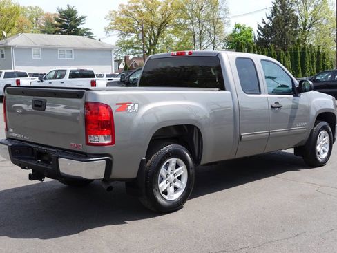 Used 2013 GMC Sierra 1500 SLE w/ Power Tech Package image 3
