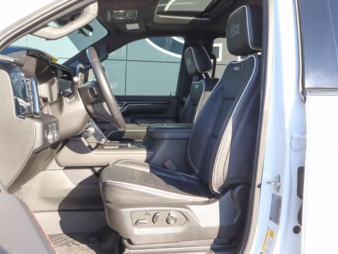 Used 2024 GMC Sierra 2500 AT4X w/ AT4X AEV Edition image 7