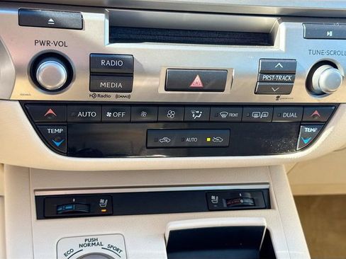 Used 2015 Lexus ES 350 w/ Premium Package image 19