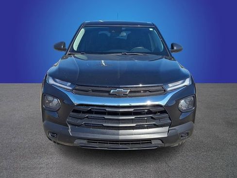 Used 2022 Chevrolet TrailBlazer LS image 2