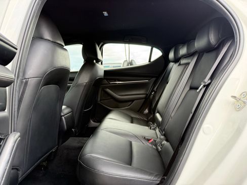 Used 2019 MAZDA MAZDA3 AWD Hatchback image 17