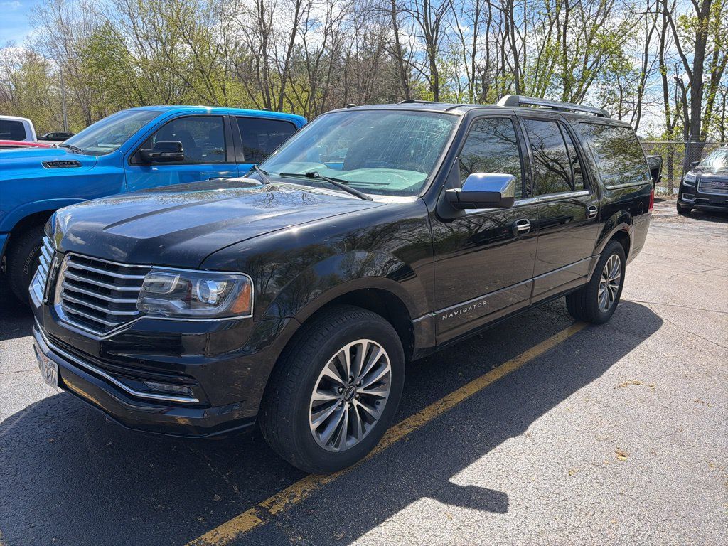 Used 2016 Lincoln Navigator L Select AWD/4WD image 1