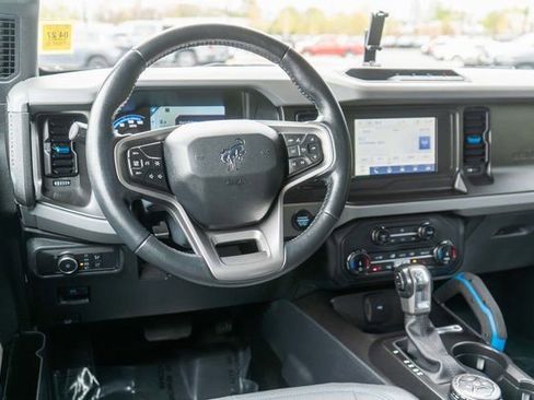 Used 2022 Ford Bronco Black Diamond AWD/4WD image 14