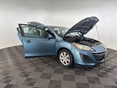 Used 2011 MAZDA MAZDA3 i Sport image 12