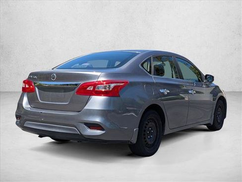 Used 2016 Nissan Sentra S FWD image 5