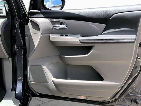 Used 2016 Honda Odyssey EX-L image 23