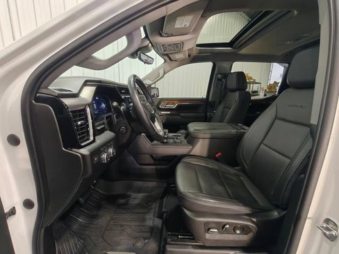 Used 2023 GMC Sierra 1500 Denali w/ Technology Package AWD/4WD image 42