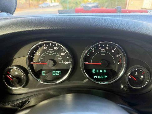 Used 2015 Jeep Wrangler Unlimited Sahara w/ Max Tow Package image 13