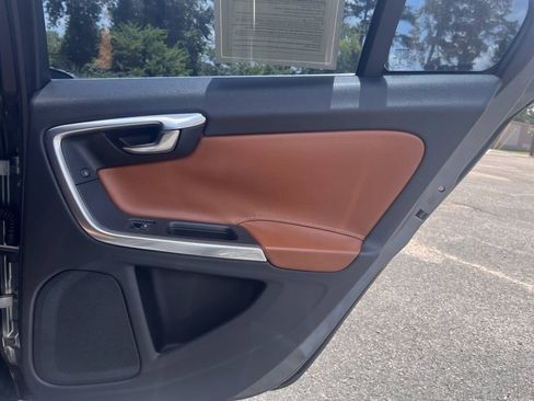Used 2016 Volvo S60 T5 Premier FWD image 18