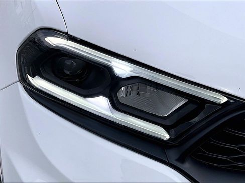 Used 2021 Dodge Durango SRT Hellcat w/ Technology Group image 30