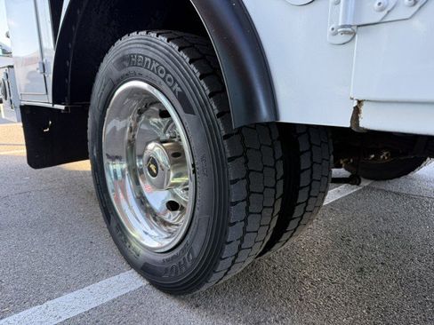 Used 2017 RAM 5500 Tradesman w/ Power & Remote Entry Group image 15