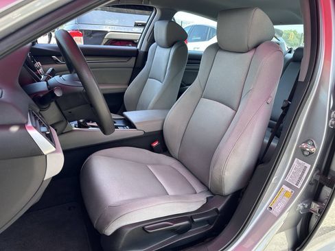 Used 2020 Honda Accord LX image 31