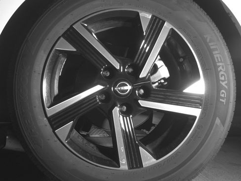 Used 2025 Nissan Sentra SV FWD image 14