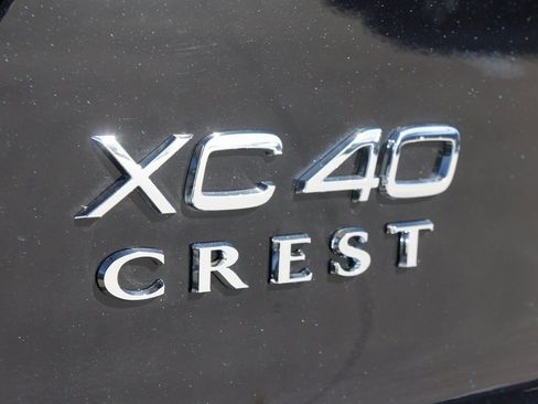 New 2025 Volvo XC40 B5 Core w/ Protection Package Premier image 8